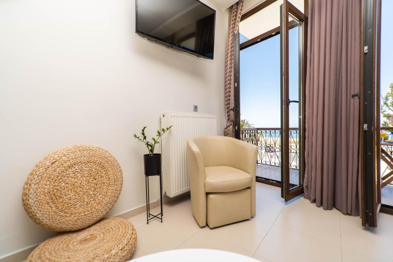 Blue Sea Relax Apartment 레팀노 외부 사진